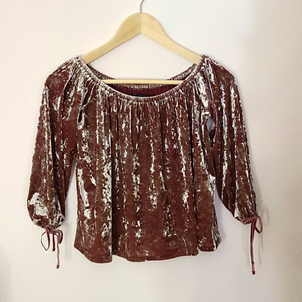 American Eagle Outfitters Off the Shoulder Blouse
